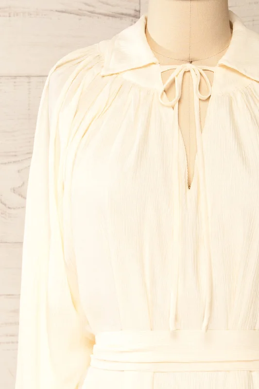 Djibouti | Short Beige Pleated Dress w/ Long Sleeves