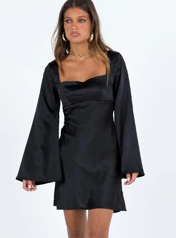 Braydon Long Sleeve Mini Dress Black