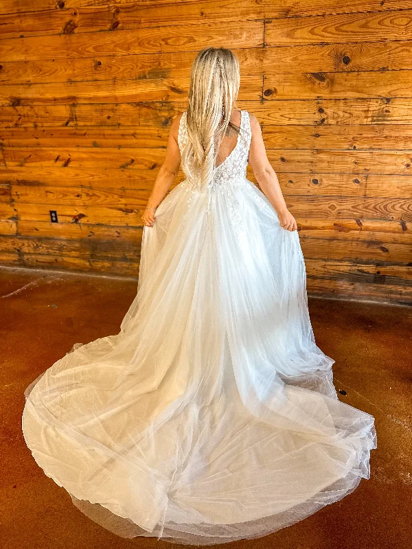 Darlene Wedding Dress