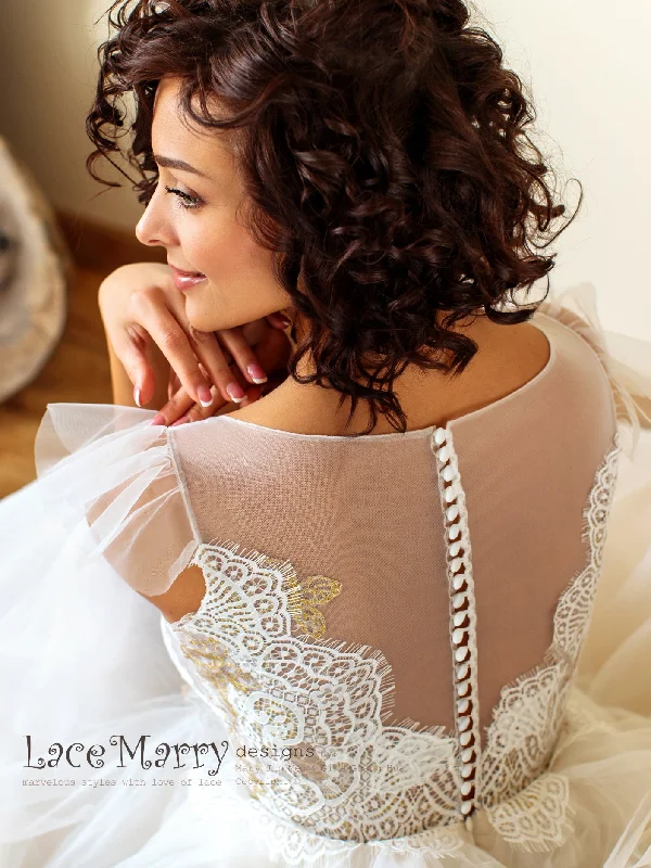 Romantic Boho Wedding Dress with Scalloped Lace Top