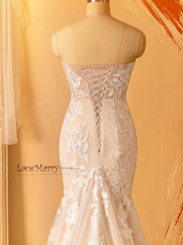 KAYLEE / Strapless Fitted Wedding Dress in Boned and Push up Neckline Design