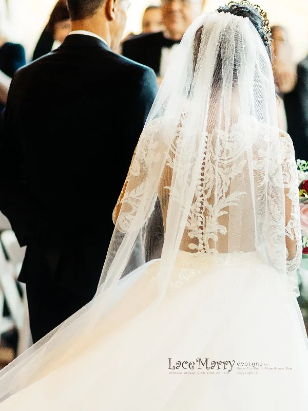 Breathtaking and Unique Lace Wedding Dress