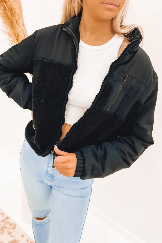 Score Big Savings Today!Fairway Sherpa Jacket Black