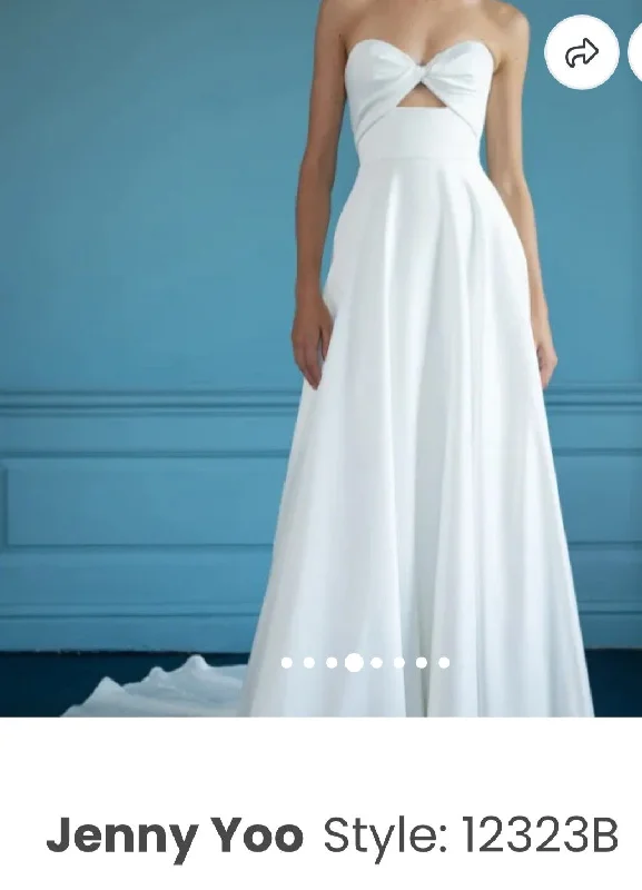 Flash Sale – Act Fast!Jenny Yoo 12323B