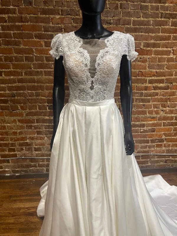 Time to Snag a Bargain!Other Victoria Soprano Totti 2piece