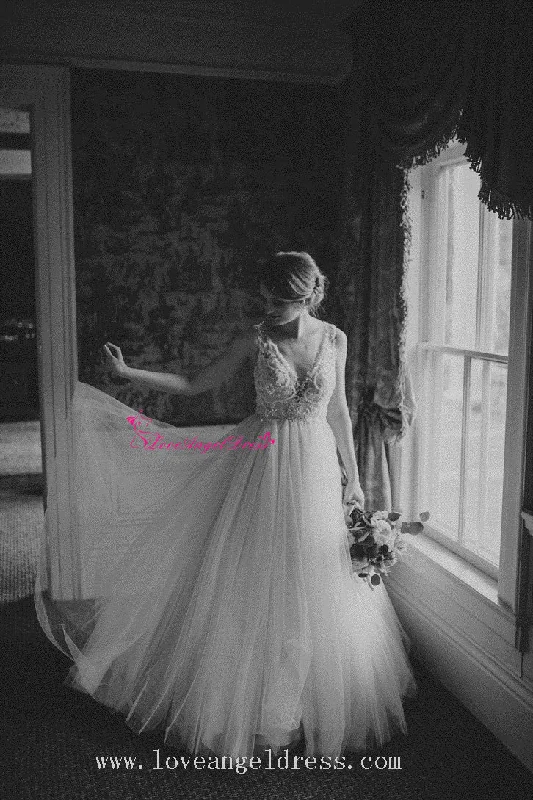 Unbeatable Prices!Plunging V-neck A-line Tulle Crystals Bridal Gown