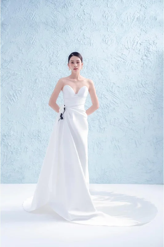 Time to Save Big!Keith Spread Out Chest Cup Taffeta Extra Long Length Dress
