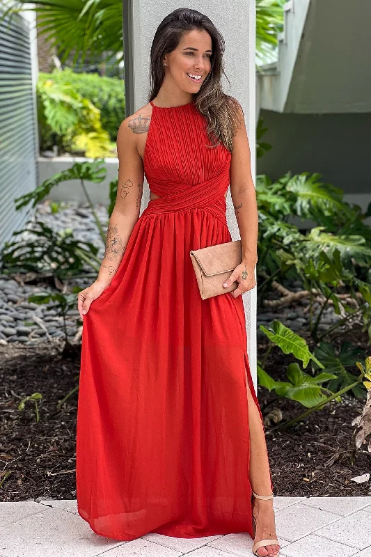 Don’t Wait – Shop Today!Rust Pleated Maxi Dress