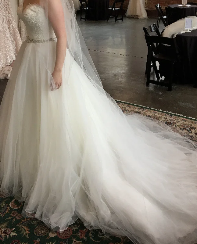 Save More with Every Purchase!Allure Bridals 2915