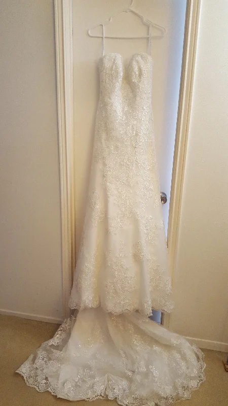 New Discounts Just Dropped!Allure Bridals 3012