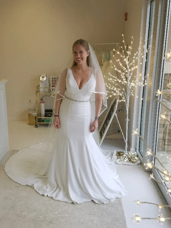 Shop Early, Save Big!Allure Bridals 3101
