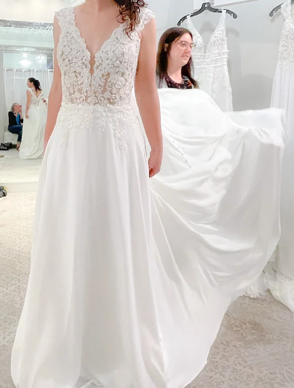 Huge Savings – Act Now!Allure Bridals 3509