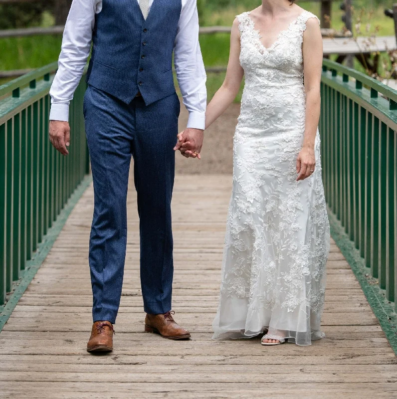 Grab Yours Before It’s Too Late!Allure Bridals 8800