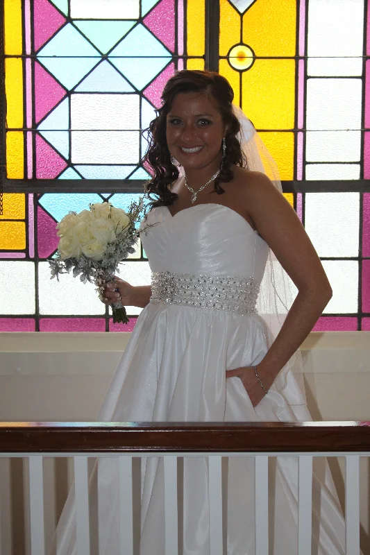 Your Exclusive Offer Awaits!Allure Bridals 8802