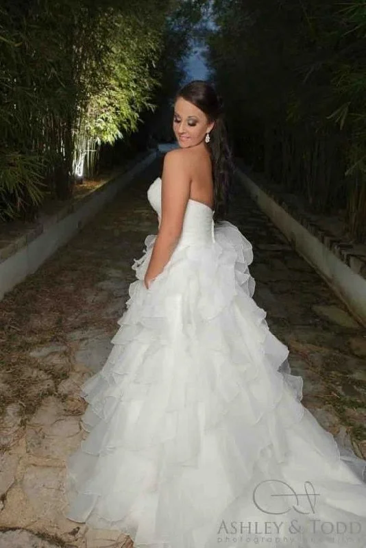 The Best Sale of the Year!Allure Bridals 8862