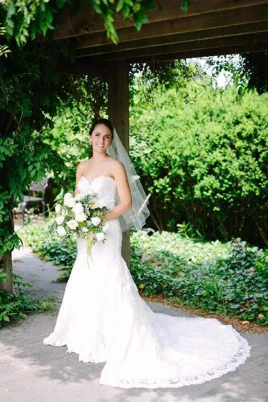 Save Up to 50% Off!Allure Bridals 9215