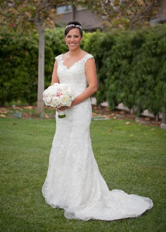 Mega Sale Happening Now!Allure Bridals 9220