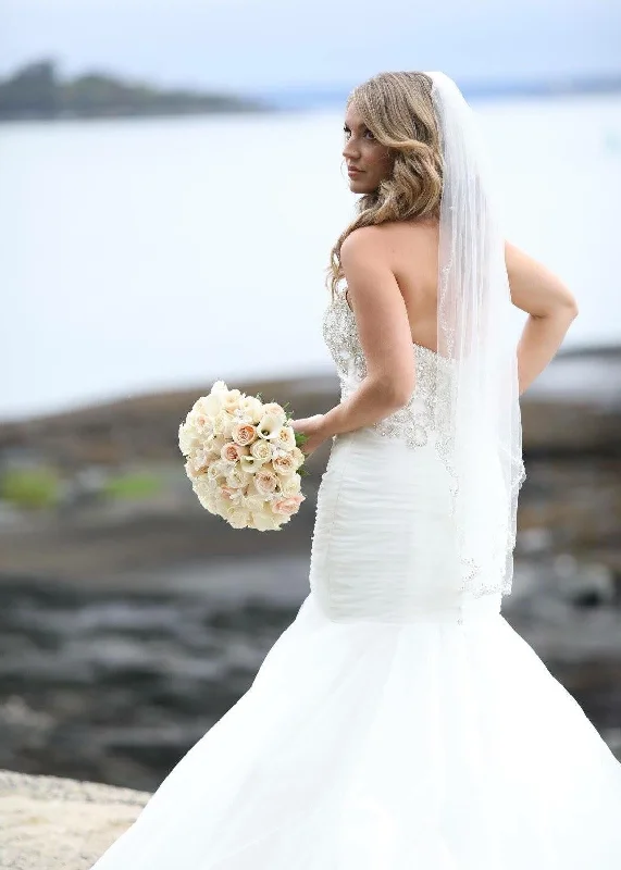 The Sale You’ve Been Waiting For!Allure Bridals 9258
