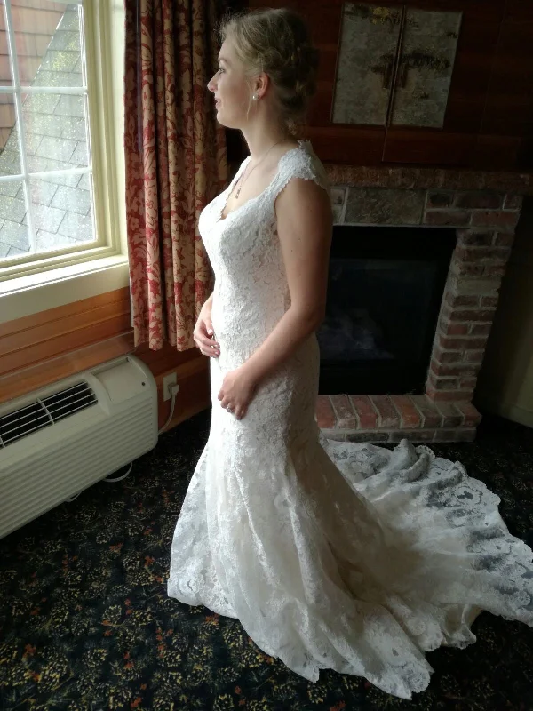 Shop Early, Save Big!Allure Bridals 9264