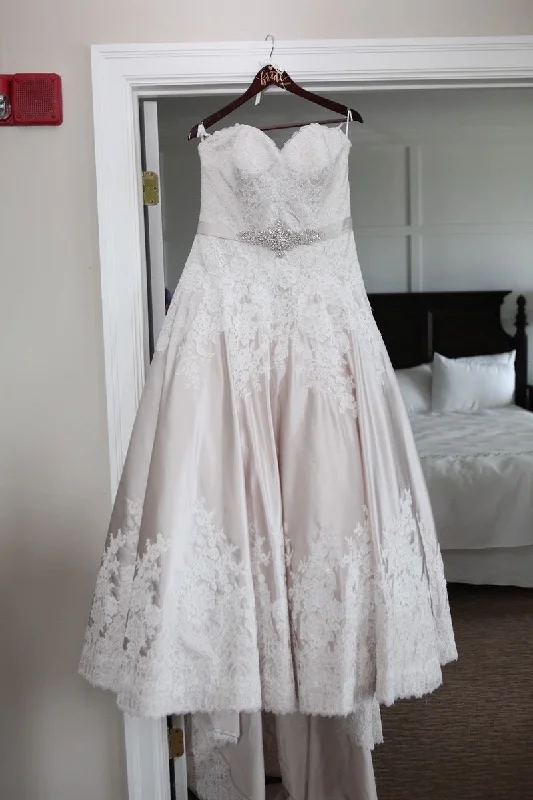 Your Best Deals Are Here!Allure Bridals 9303