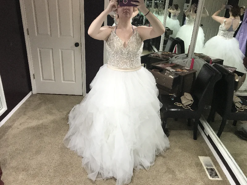 Enjoy Huge Discounts Now!Allure Bridals 9425