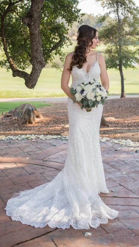Hurry, Sale Ends Soon!Allure Bridals 9452
