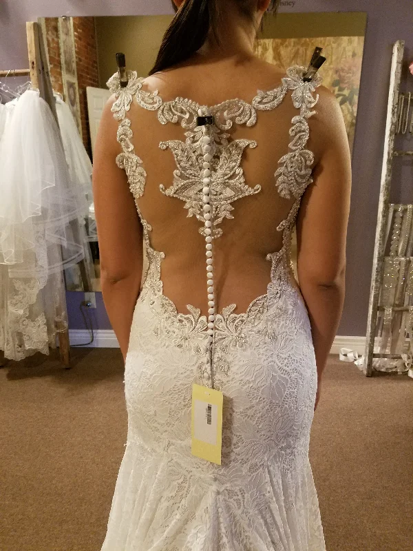 Special Discounts Inside!Allure Bridals 9460