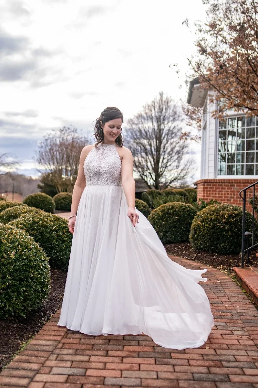 Instant Savings Await!Allure Bridals 9573