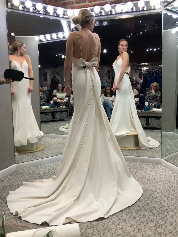 Score Huge Discounts Today!Allure Bridals 9603