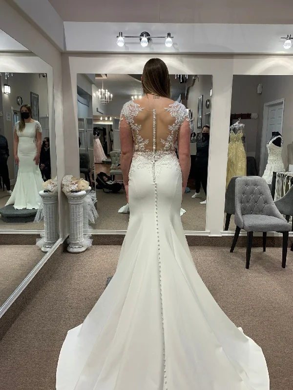 Save Up to 50% Off!Allure Bridals 9773