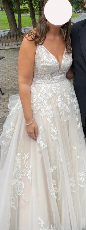 Lowest Prices Guaranteed!Allure Bridals 9802