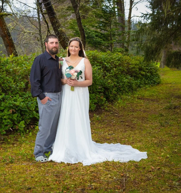 Flash Sale – Act Fast!Allure Bridals 9850