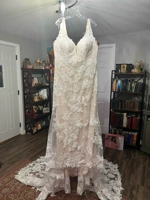 Unbeatable Prices!Allure Bridals 9865W