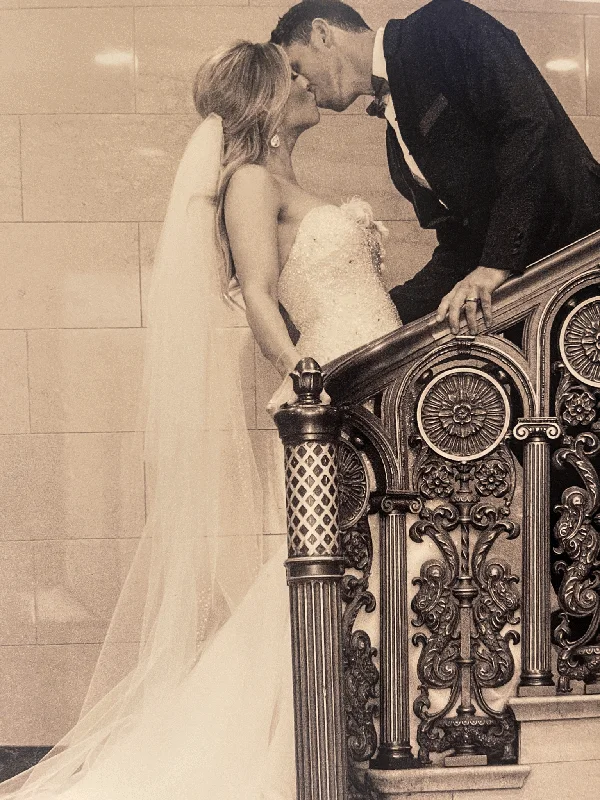 Limited Deals, Unlimited Savings!Allure Bridals C286