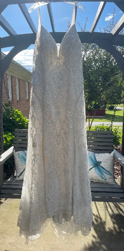 Save More When You Shop More!Allure Bridals C581