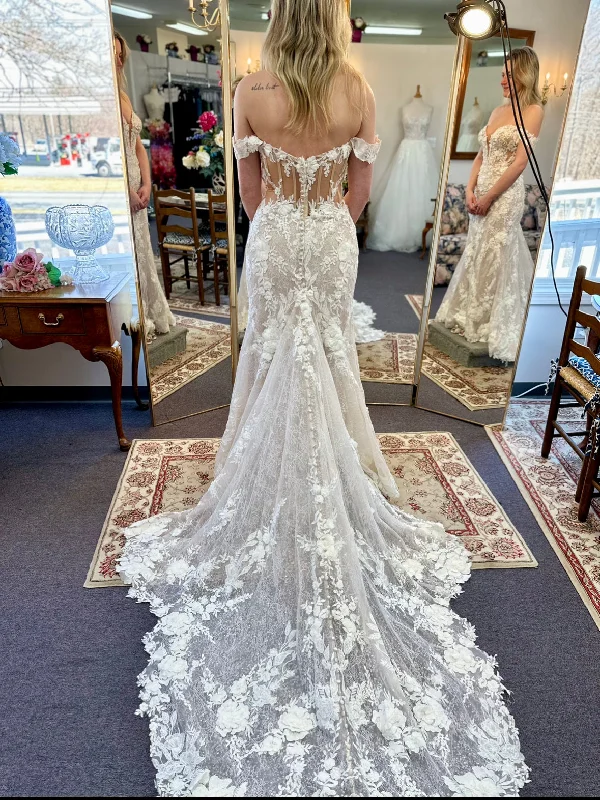Save Up to 50% Off!Allure Bridals C634