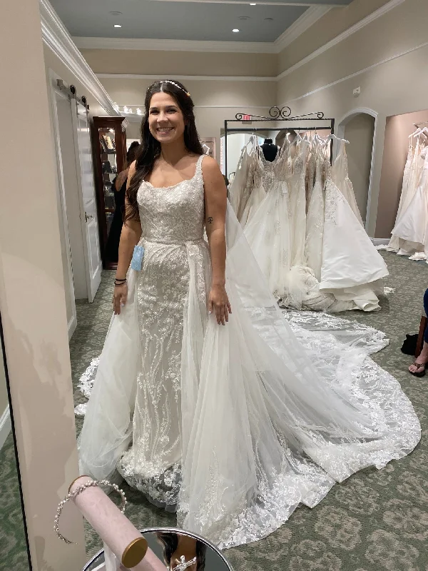Hurry! While Supplies Last!Allure Bridals D318 - Tiana