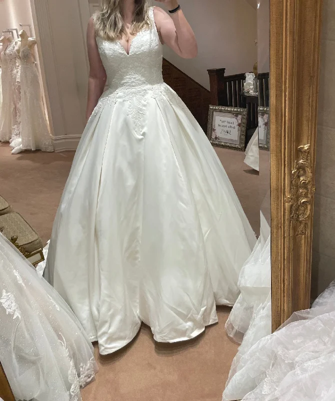 Exclusive Deals Just for You!Allure Bridals Dasha E204