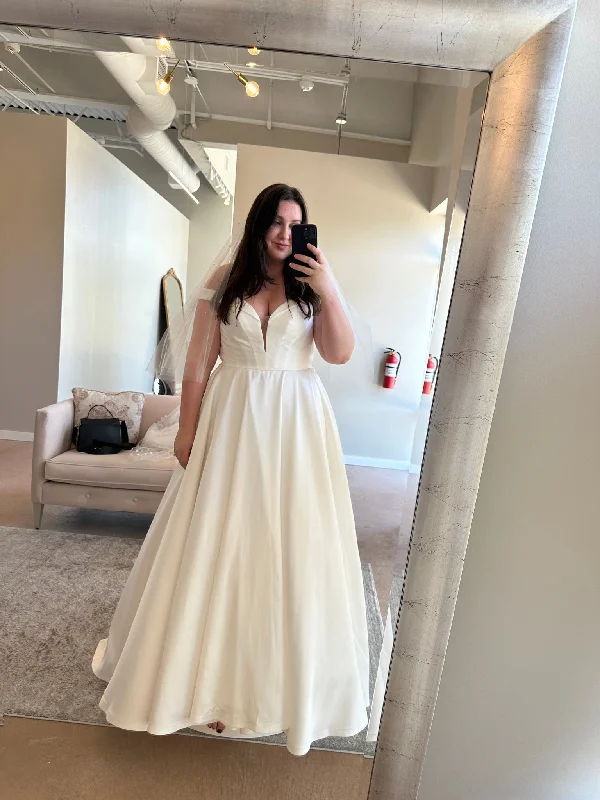 Find Your Perfect Deal Today!Allure Bridals L595