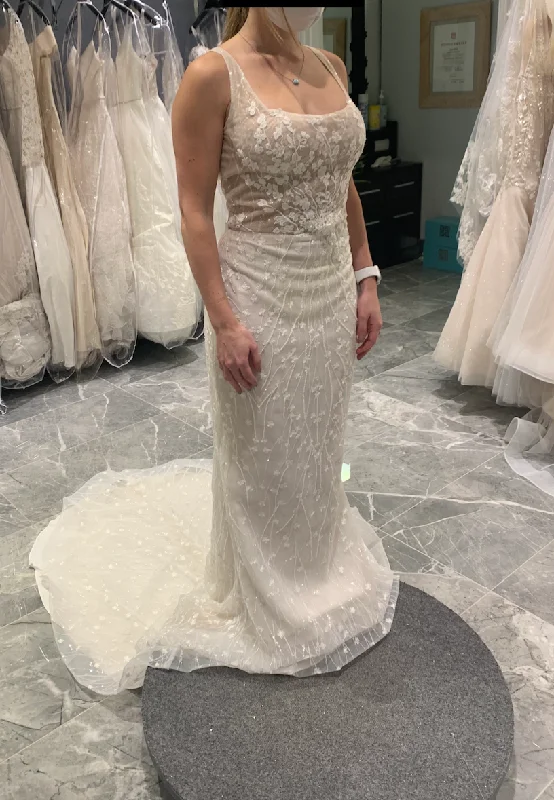Buy One, Get One Free!Allure Bridals Monia E154