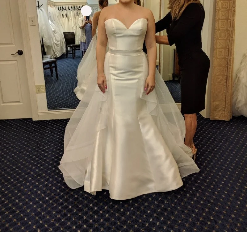 Mega Sale Happening Now!Allure Bridals Romance 3000T