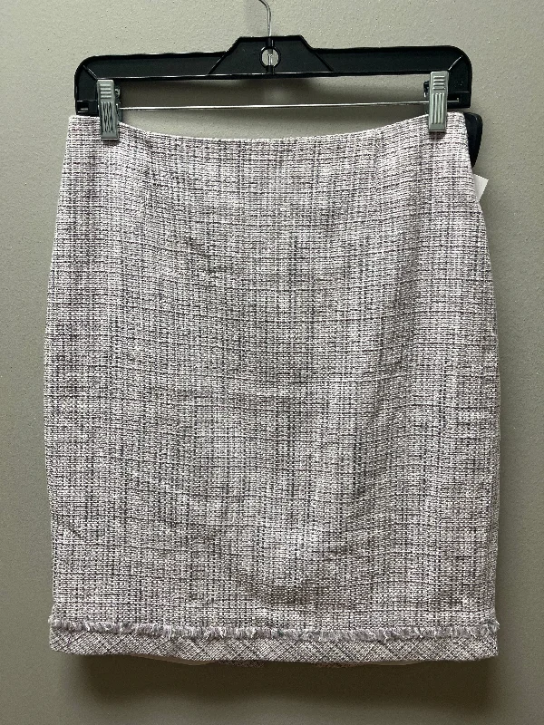 Get More for Less!Purple Skirt Mini & Short White House Black Market, Size 6