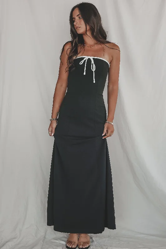 Huge Savings – Act Now!A Formal Affair Black Maxi Dress