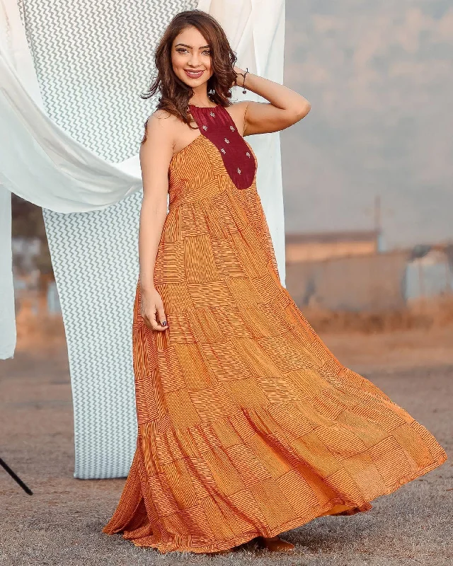 Don’t Wait – Deals Won’t Last!Chiffon Halter Neck Maxi