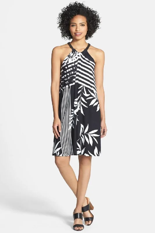 Shop Early, Save Big!Adrianna Papell - Sleeveless Short Dress 16PD77000