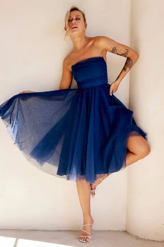 Huge Price Cuts Await!Swingin' It Midi Dress - Navy