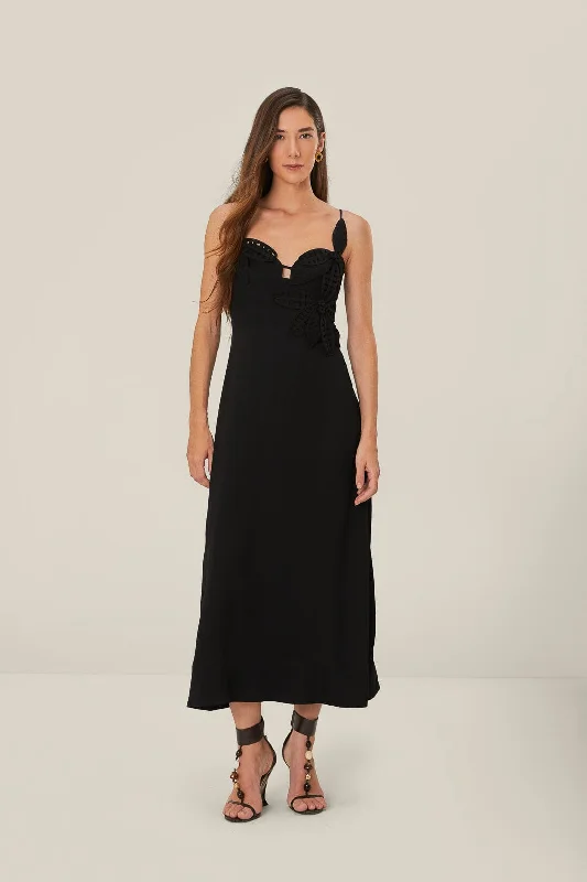Massive Price Cuts!Black Flowered Bust Midi Dress