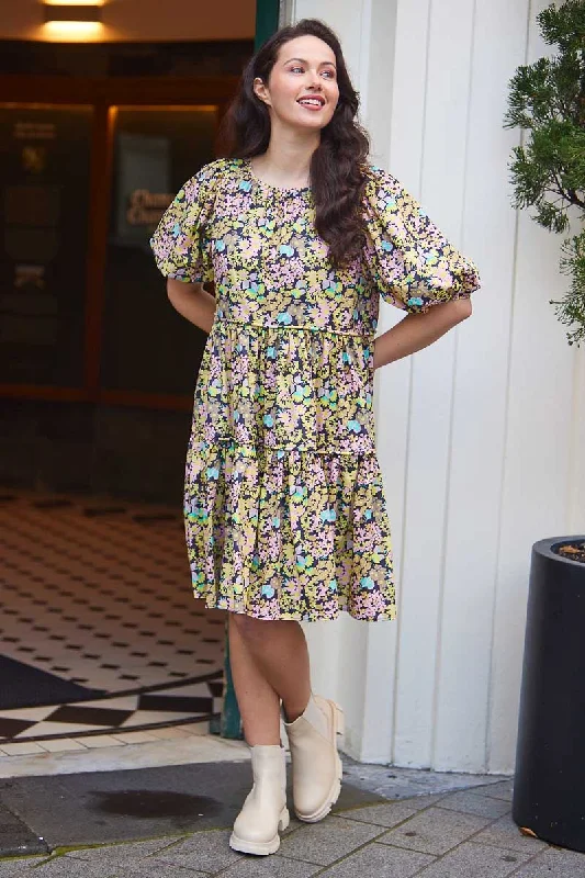 Today’s Deals, Tomorrow’s Regrets!Pearl Dress Floral