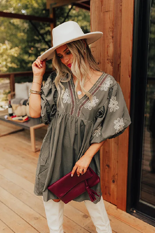 Unmissable Offers Await!Tucson Sunsets Embroidered Mini Dress in Sage