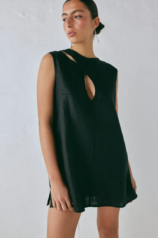 Today’s Deals, Tomorrow’s Regrets!Yuri Linen Mini Dress Black